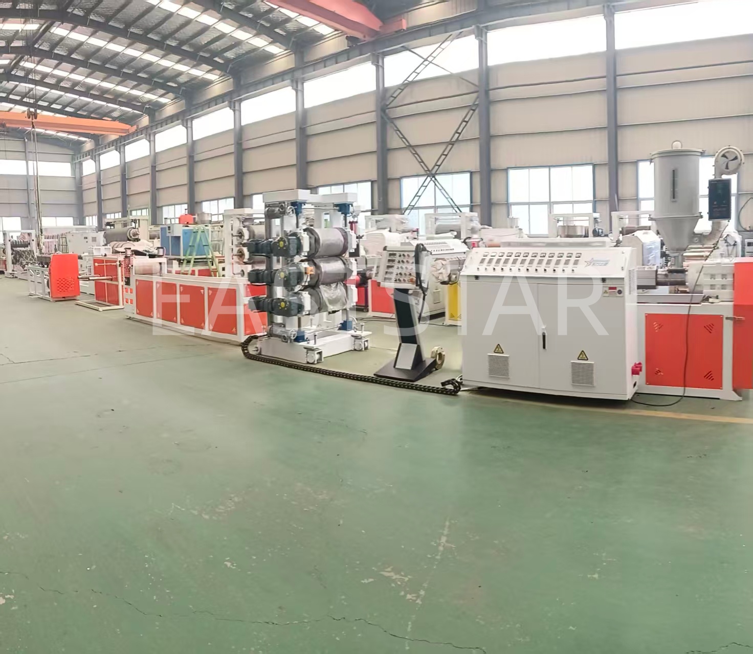 EASTSTR উদ্ভাবনী উচ্চ-পারফরম্যান্স এক্সট্রুশন লাইনের সাথে POK শীট উত্পাদন অগ্রসর করে