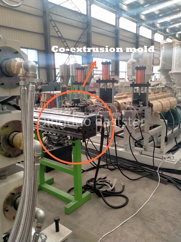 পেশাদার ABS মাল্টিলেয়ার কো-এক্সট্রুশন শীট উত্পাদন লাইন উচ্চ-পারফরম্যান্স কম্পোজিট উপাদান উত্পাদন সক্ষম করে